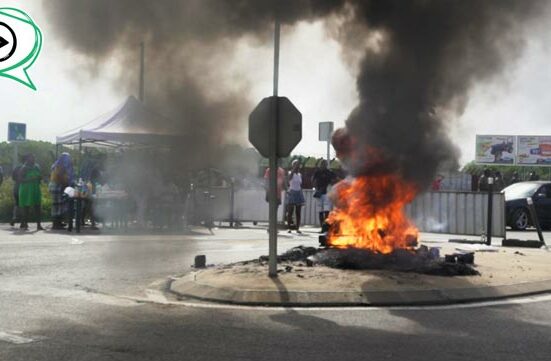 Stop violence : Entre marche blanche et blocage