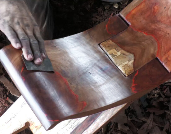 FAIS VOIR SOOLAN - Le sculpteur