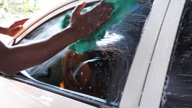 FAIS VOIR SOOLAN – Le carwash