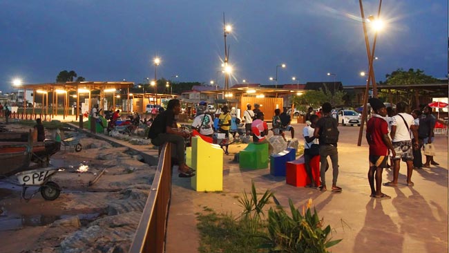 La vie de la nouvelle place de la Charbonnière