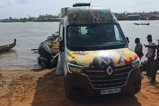 Maripasoula accueille enfin sa bibliothèque mobile !