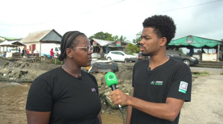 Au programme, rencontre des habitants, découverte du marché aux poissons et du Carbet des Assos.