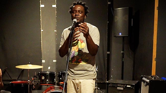 Artiste de Charvein, NC Man Aikado revient sur son parcours, ses inspirations et les moments qui ont façonné son histoire