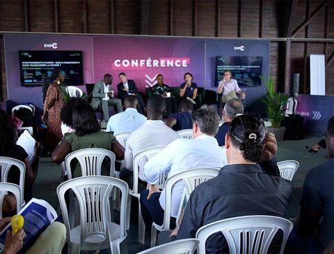 Les mercredi 28 et jeudi 29 octobre 2026, l’Association des maires de Guyane a organisé la 3e édition du Salon des maires au stade René-Long, à Saint-Laurent-du-Maroni. Une première dans l’Ouest guyanais.
